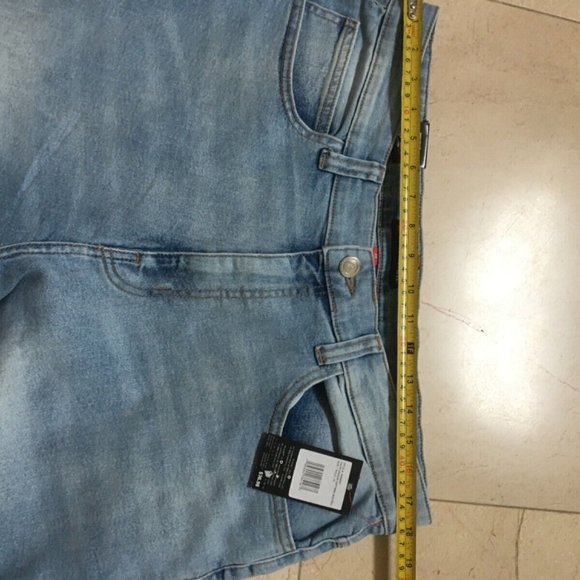 Airwalk Five Pocket Jeans Men's Size 36 x32 Loose Fit New - Picture 2 of 8